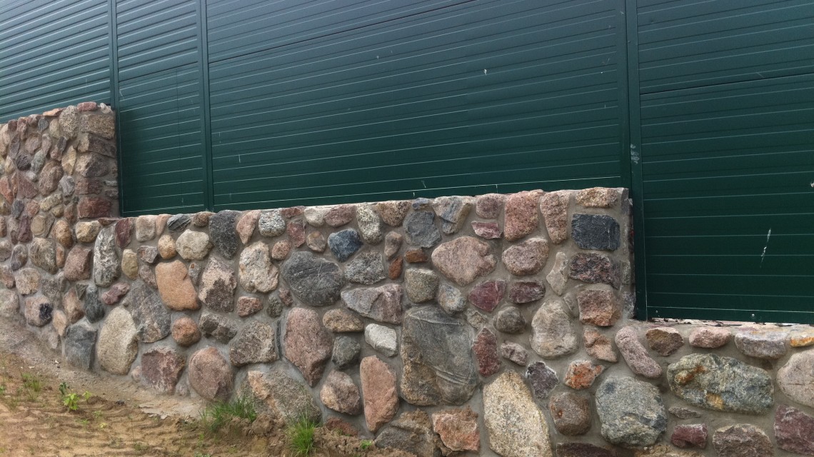Natursteinmauer Bild 2
